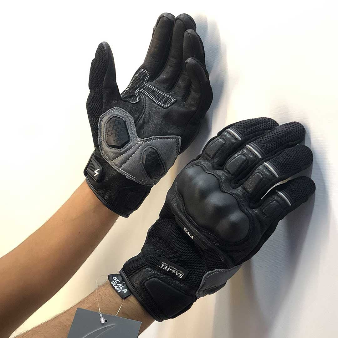 Scala Viper Black Gloves (V.02) - AH Helmets
