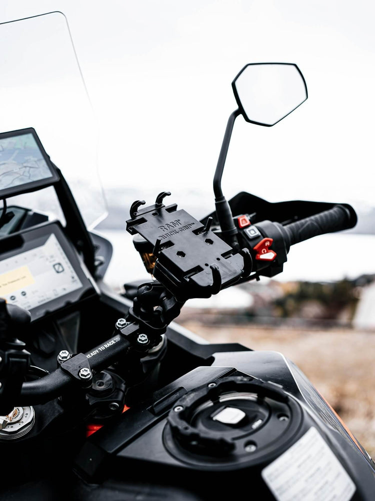 Mobile holder for motorcycle - AH Helmets