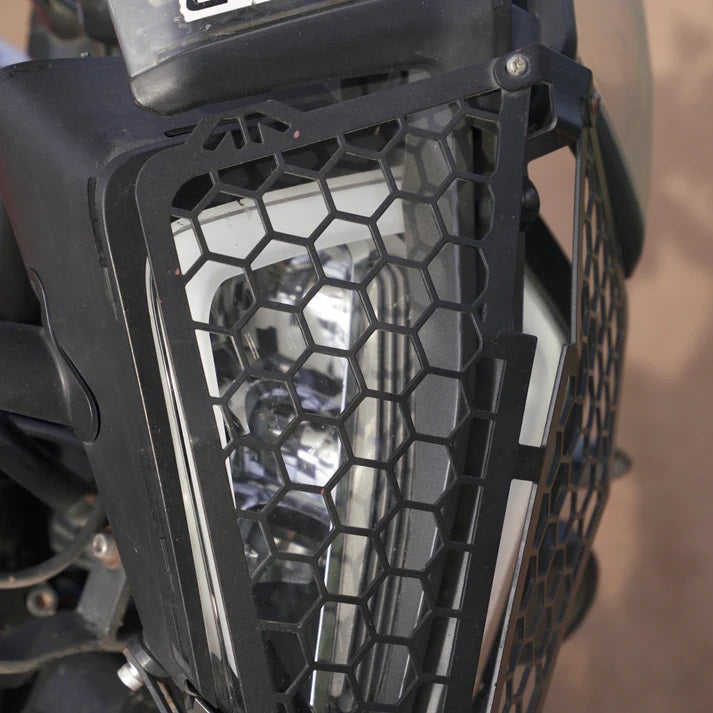 MOTOURENN KTM ADVENTURE 390 HEADLIGHT GRILL (INVERTED MAZE) - AH Helmets