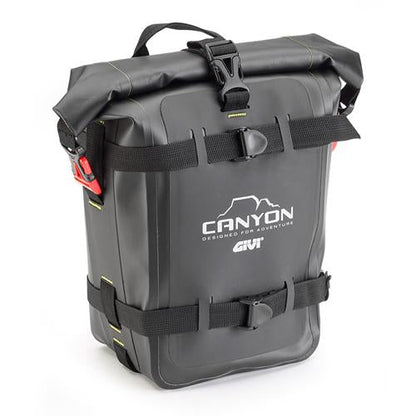 GIVI CARGO MULTIFUNCTIONAL - CRASH BAR DRY BAG CANYON-8 LTR (GRT 722)