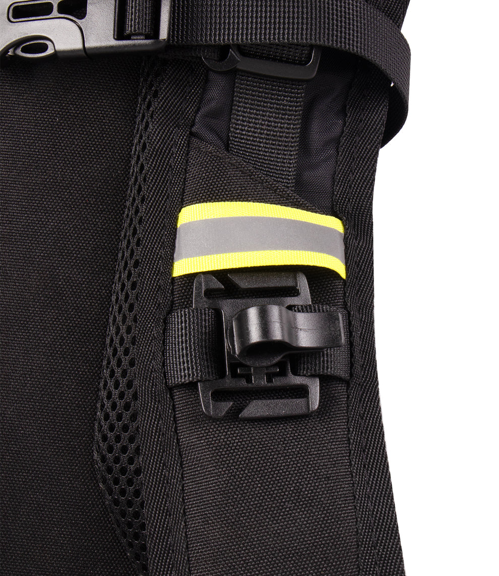 CRAMSTER OASIS HYDRATION BACKPACK - AH Helmets
