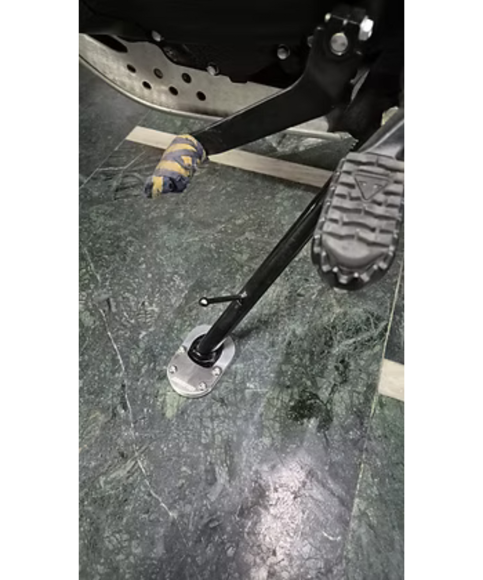 Motoverse Factory Customs Bigfoot Shoe Stand Extender for Triumph Speed 400 / Scrambler 400x / T4 - MB-TRMP-S400