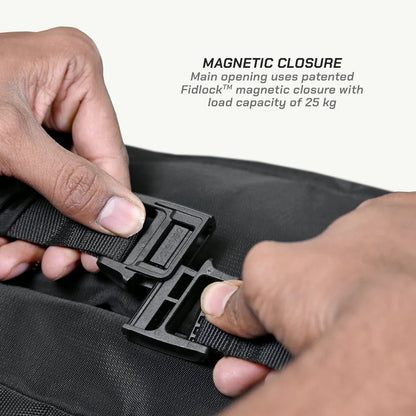VIATERRA  HAMMERHEAD - 45 LTR UNIVERSAL MOTORCYCLE  TAIL BAG